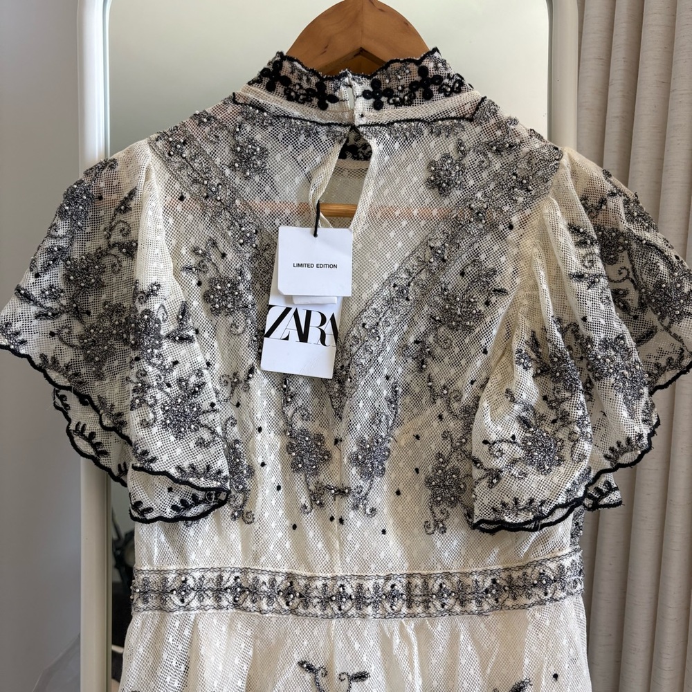 New! Zara Cream and Black Lace Dress - Picture 4 of 5
